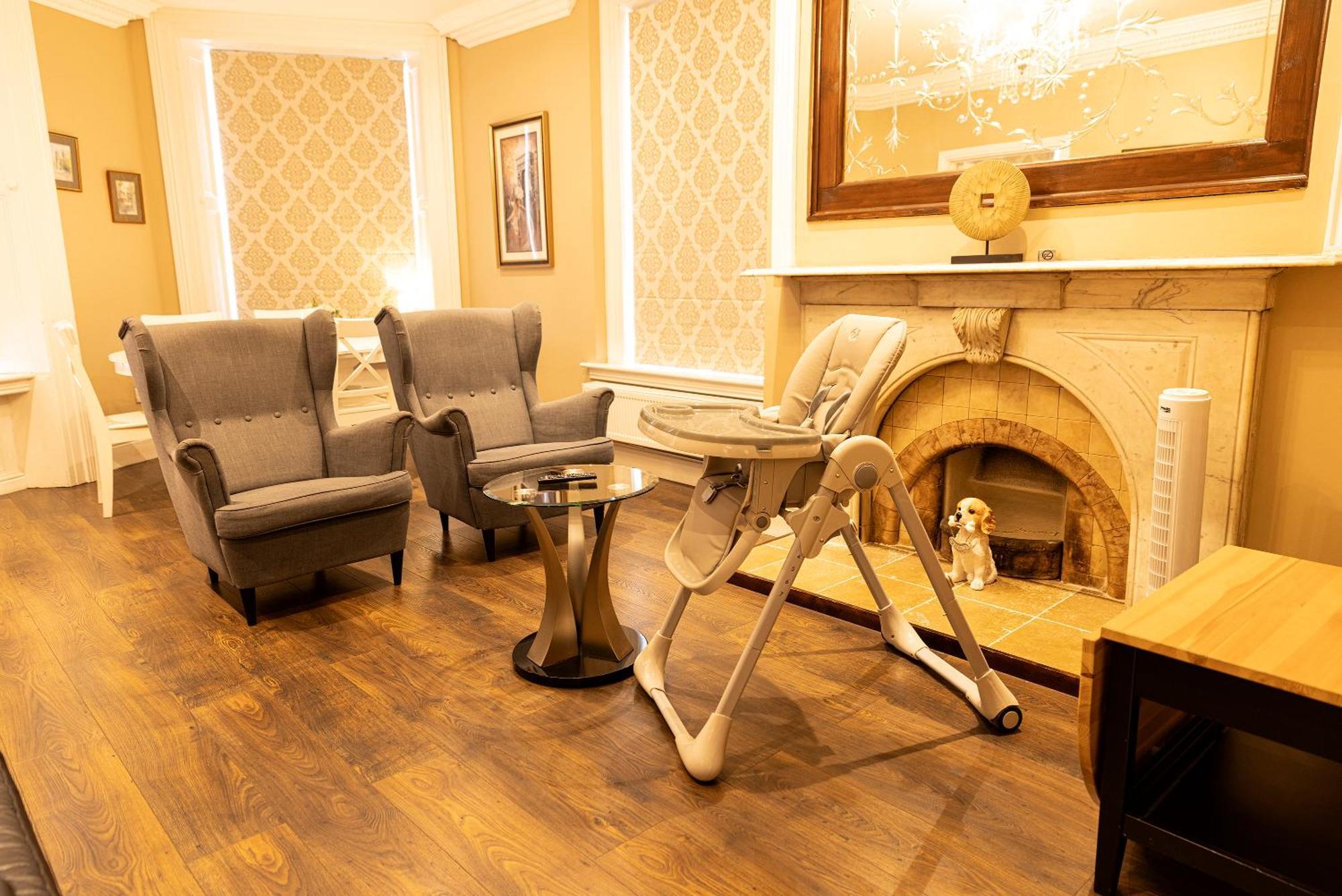 Molloys Apartments Дублин Экстерьер фото