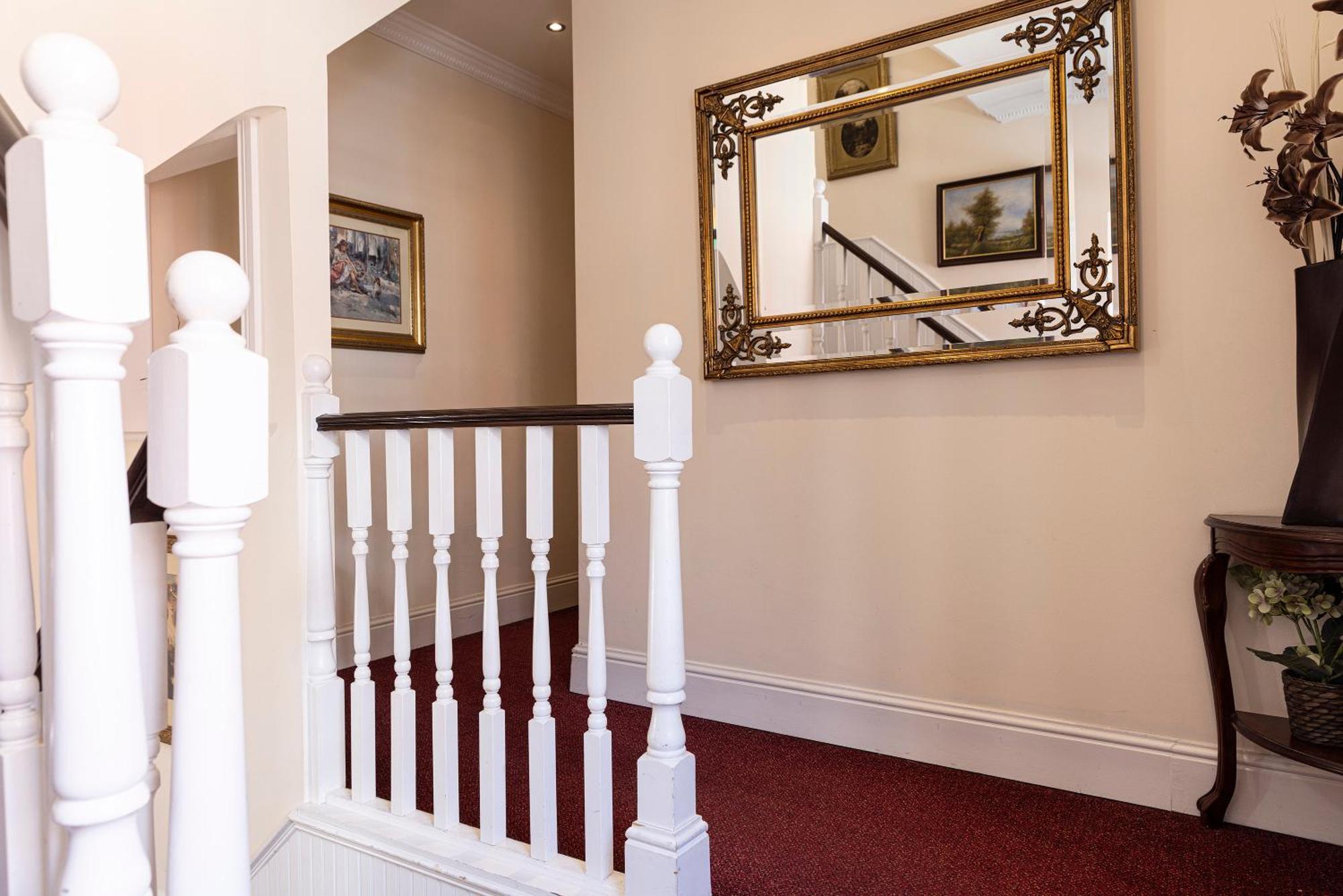 Molloys Apartments Дублин Экстерьер фото