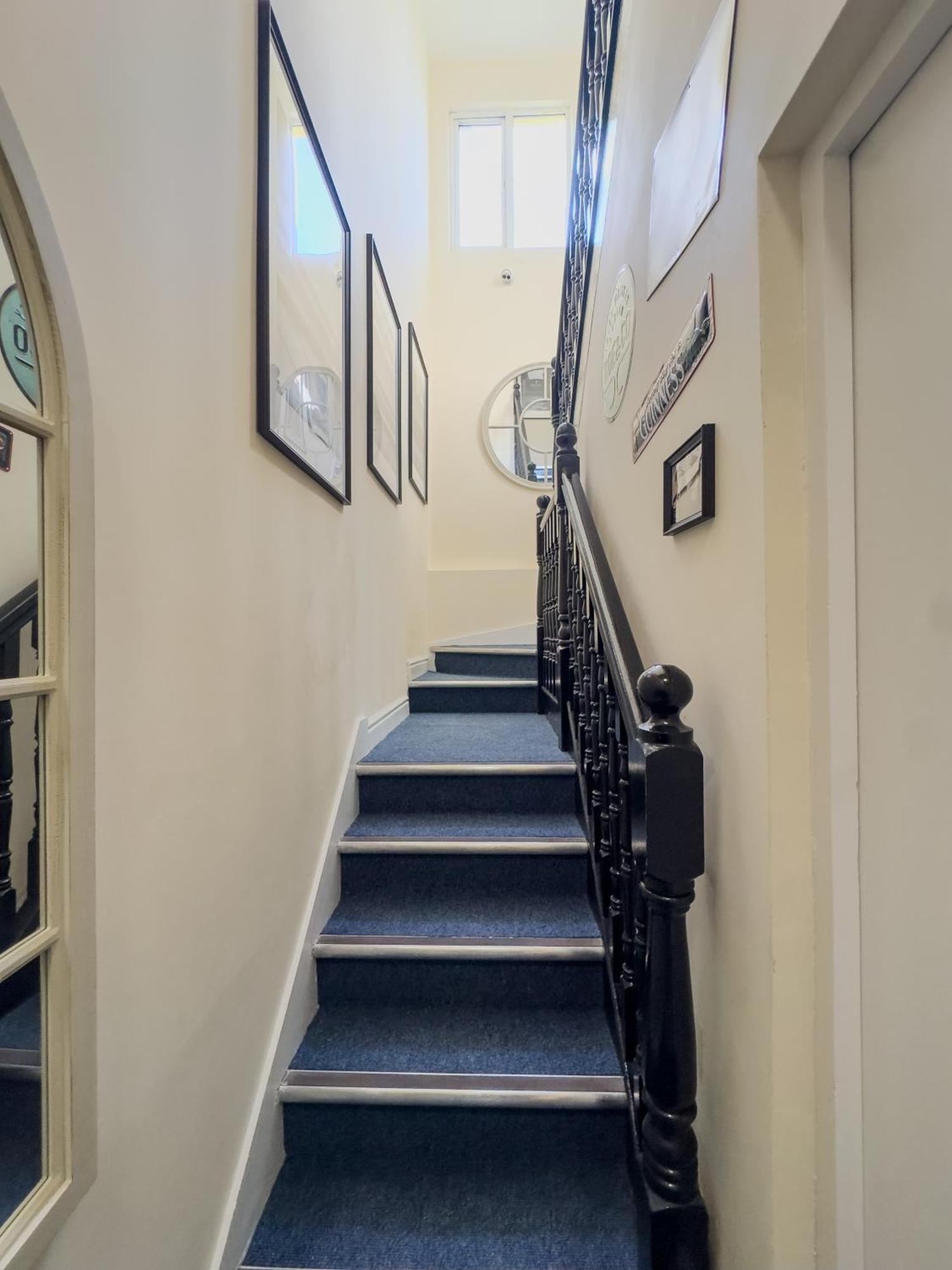 Molloys Apartments Дублин Экстерьер фото